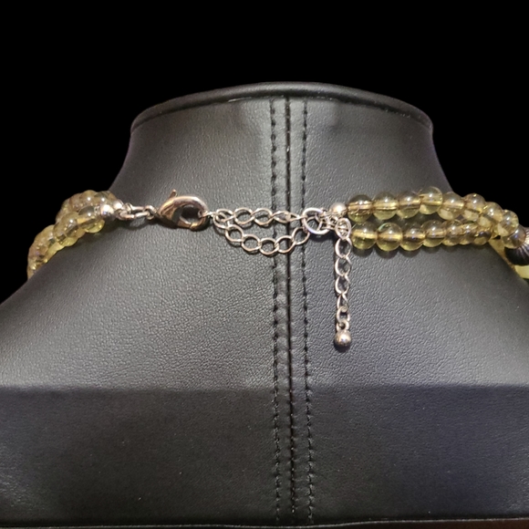 18" Vintage 2 Stand Layered Beaded Necklace Lot 1 - Picture 2 of 2